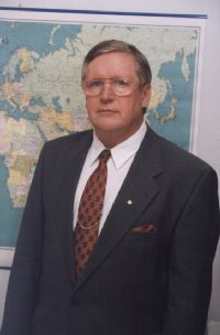 Professori Sten-Olof Hansen